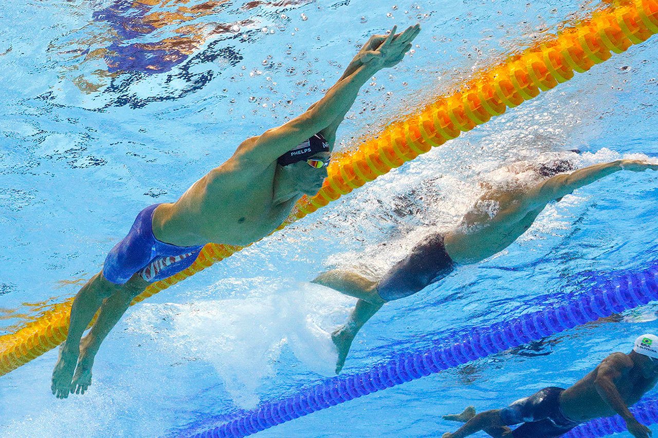 Colombiano Gómez Noriega se queda corto en 200 mariposa