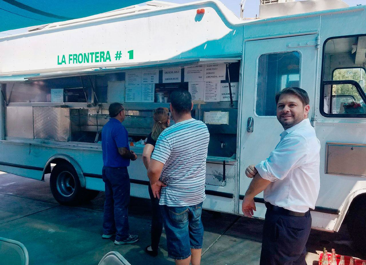 Se burlan por advertencias sobre tacos de seguidor de Trump