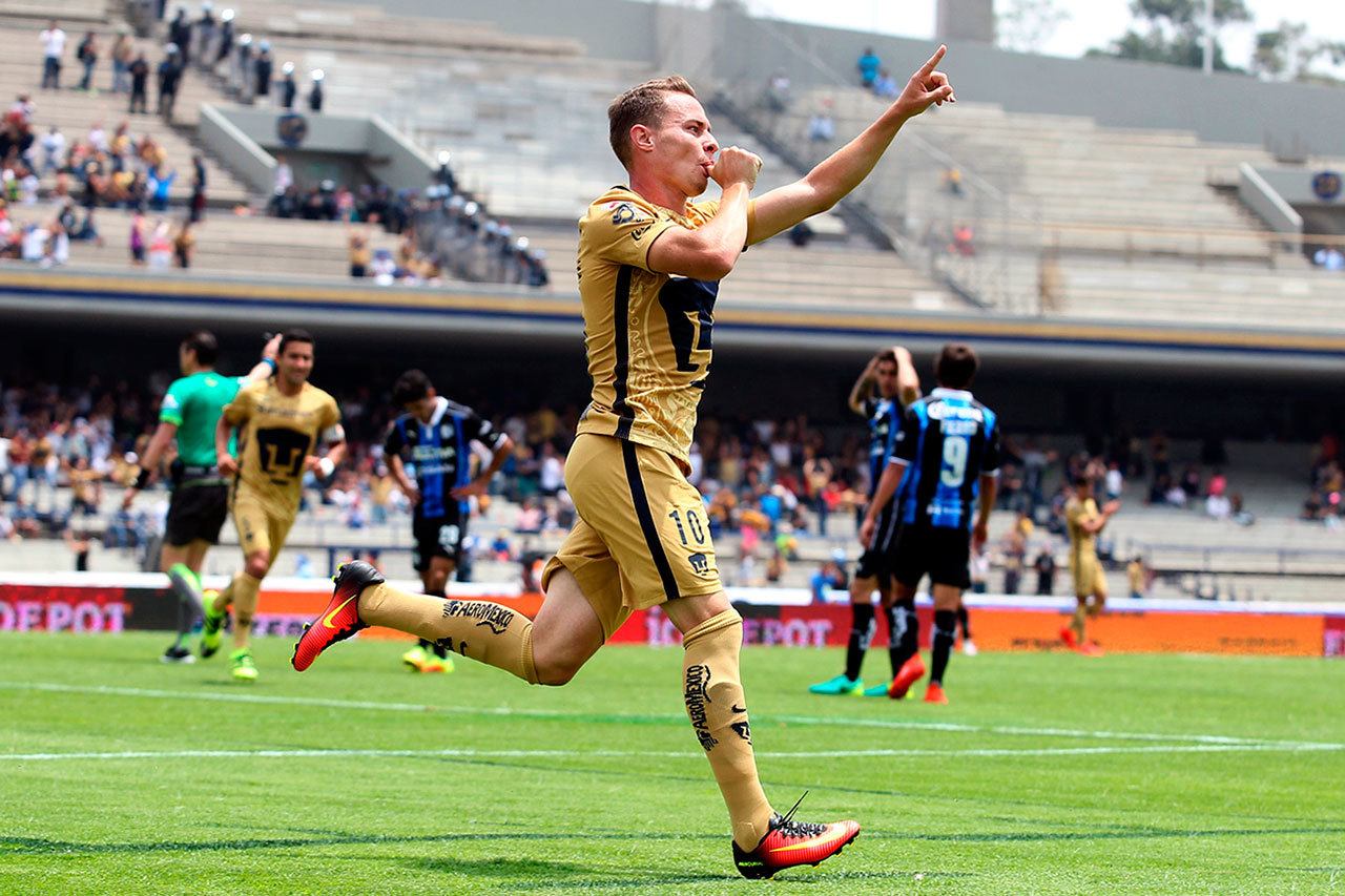 Pumas remonta para golear 4-1 a Querétaro