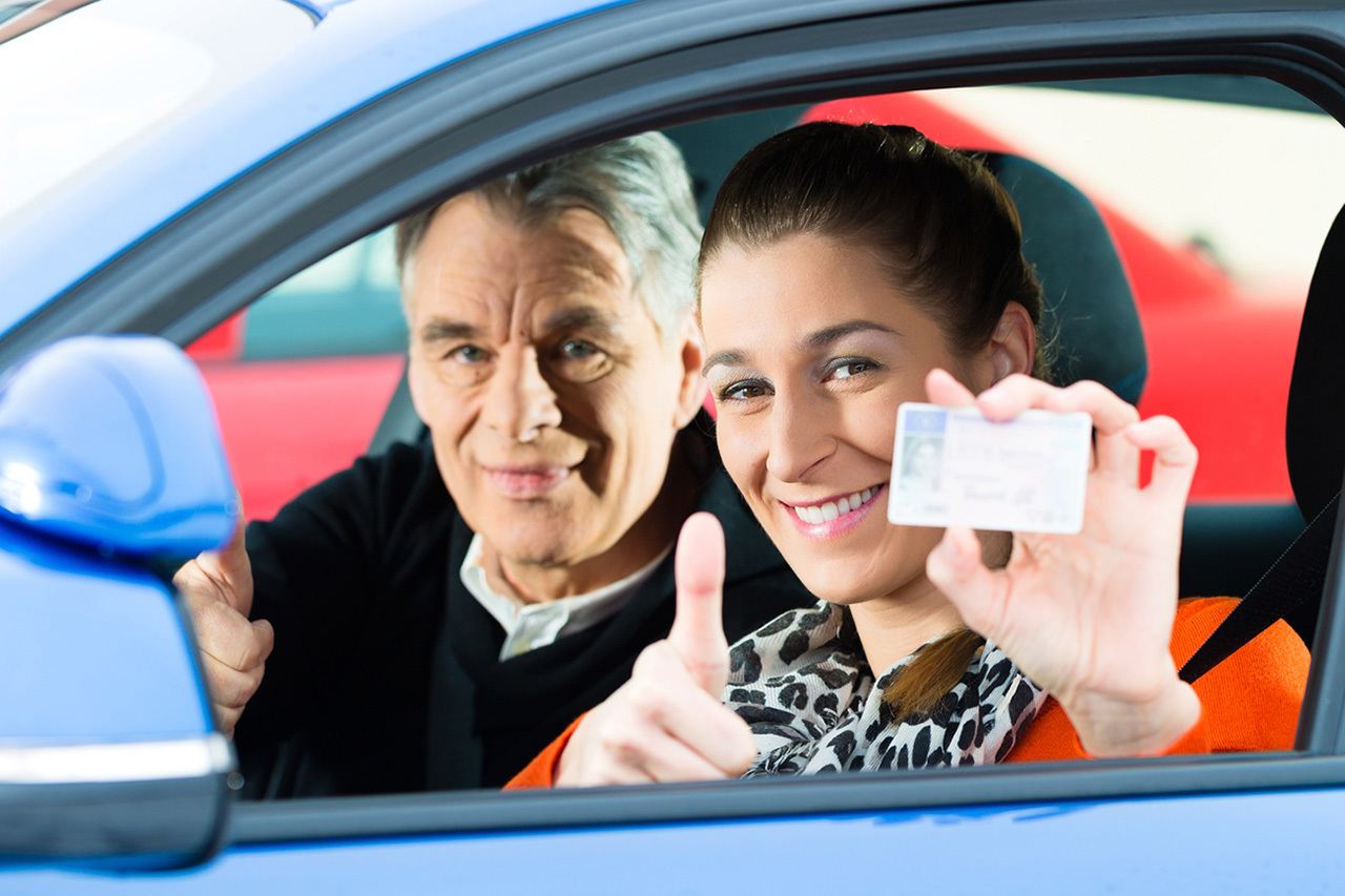 Nuevo examen de conducir se expande para cubrir marihuana y teléfonos celulares