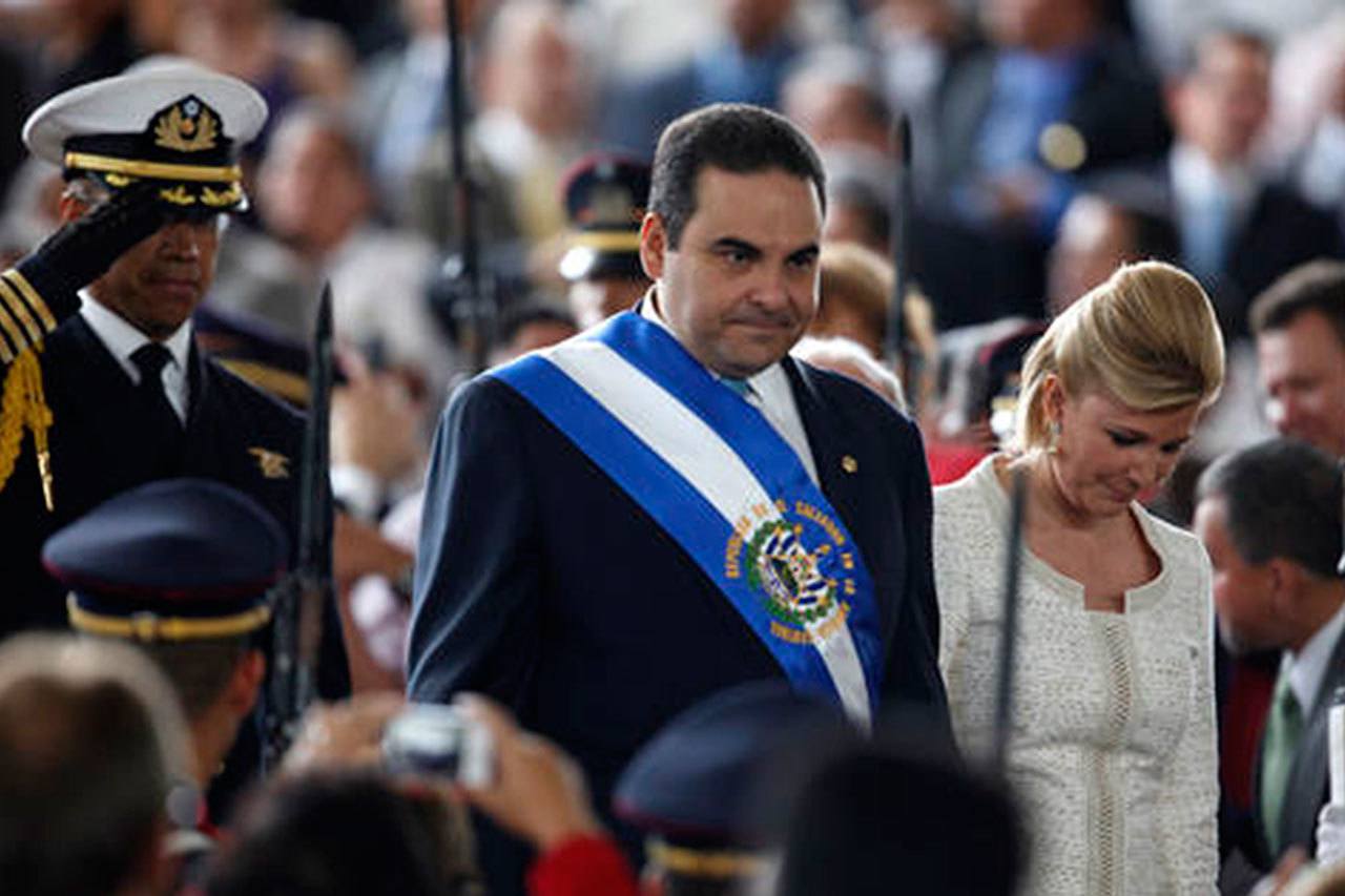 Se comprueba lavado de dinero de expresidente de El Salvador