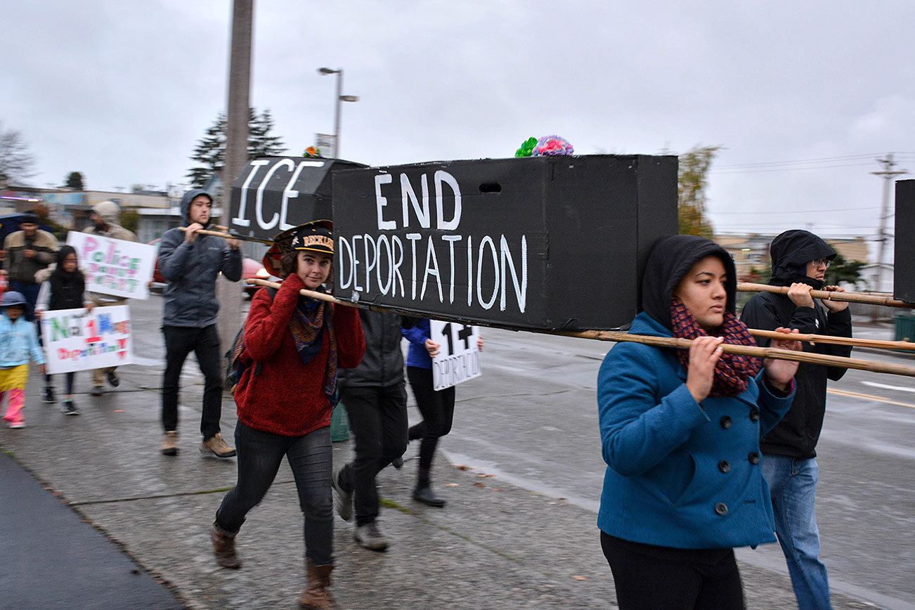 El día de los muertos envía señales al Northwest Detention Center en Tacoma