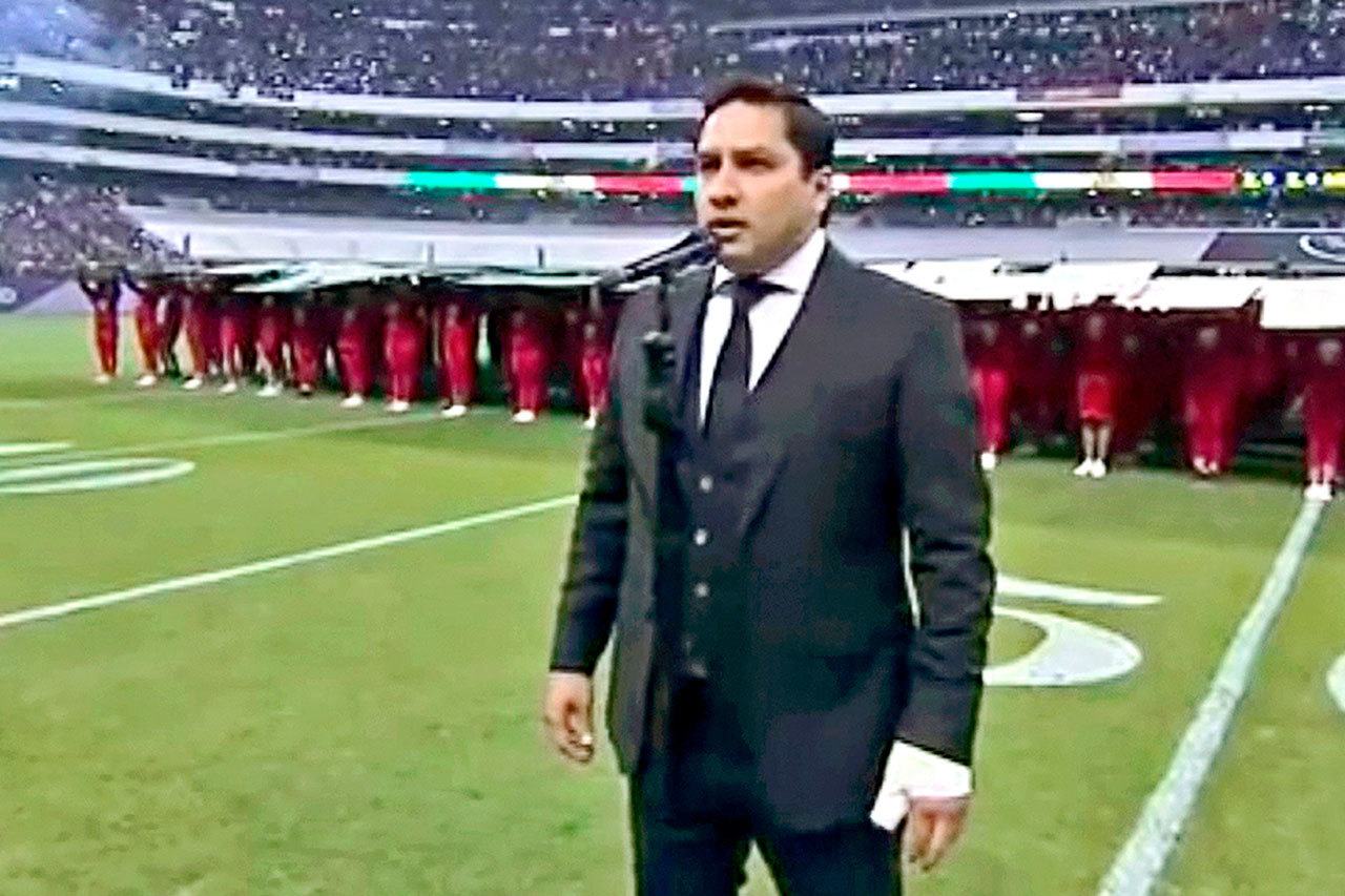 Abuchean a Julión en el Azteca