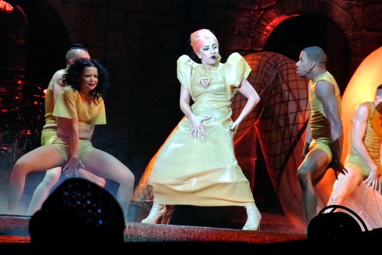 Es Gaga víctima de dolor