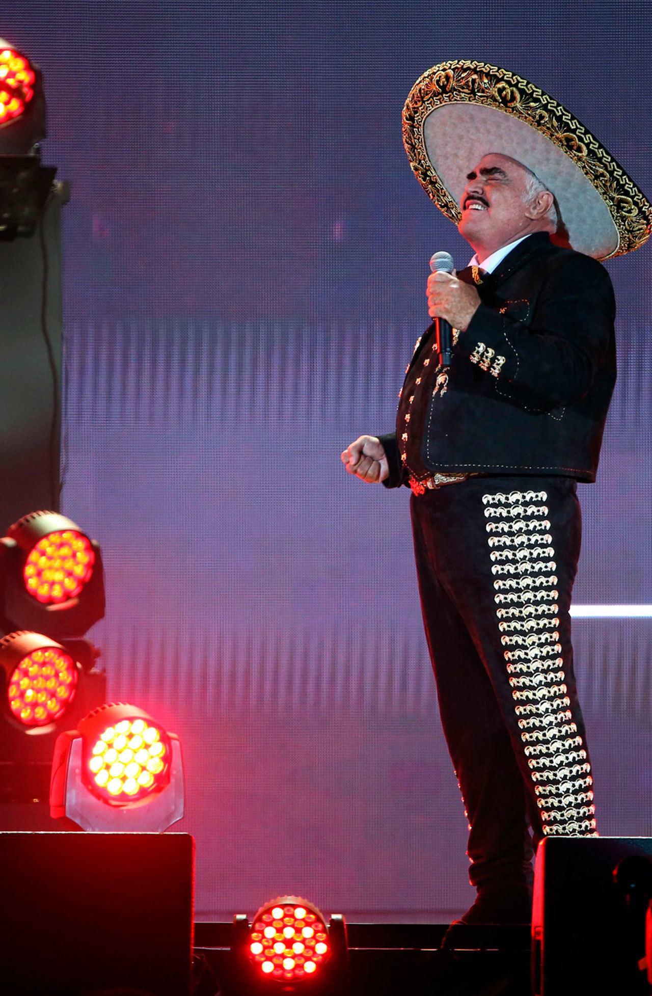 2016, un año duro para la música regional mexicana