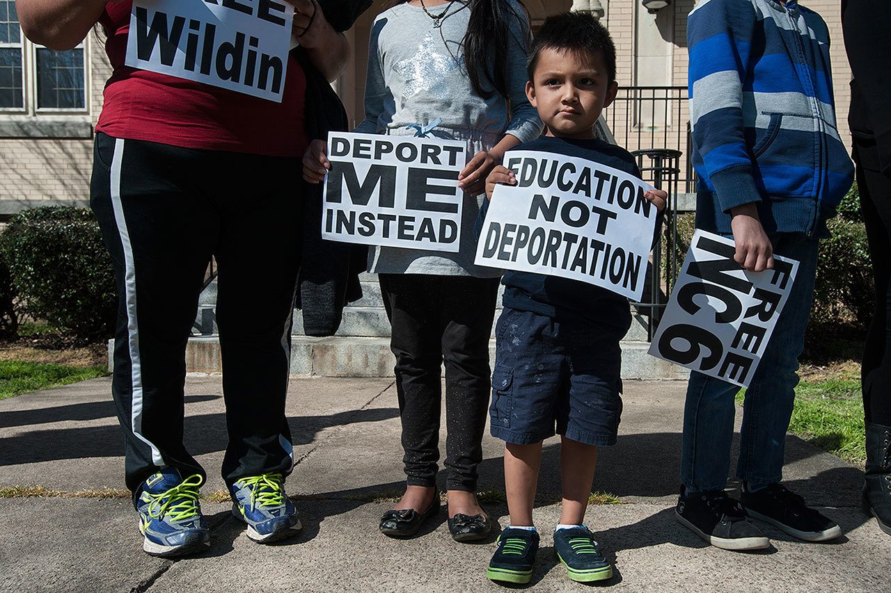 México destina 50 millones de dólares para defender a Mexicanos en EEUU