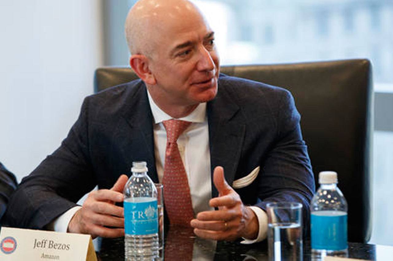 Amazon respalda demanda contra medidas migratorias de Trump