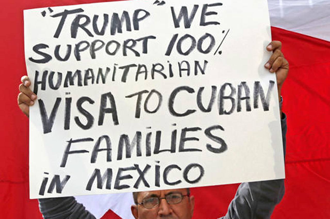 Cubanos varados en México ruegan a Trump ingresar a EEUU
