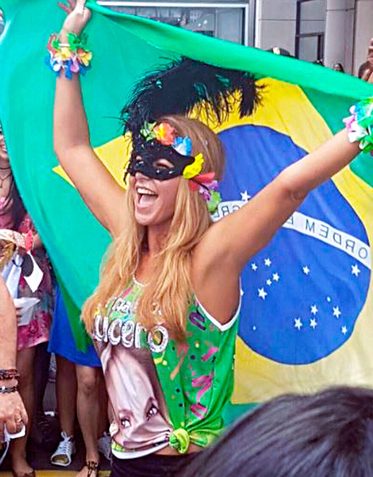 Perrea Lucero en Río