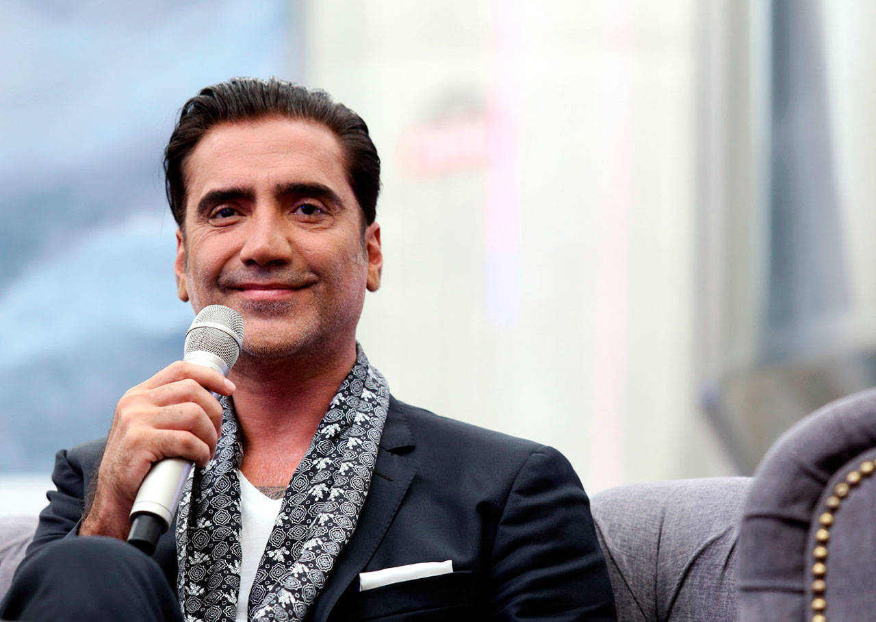 Alejandro Fernández estrena disco con compositores jóvenes