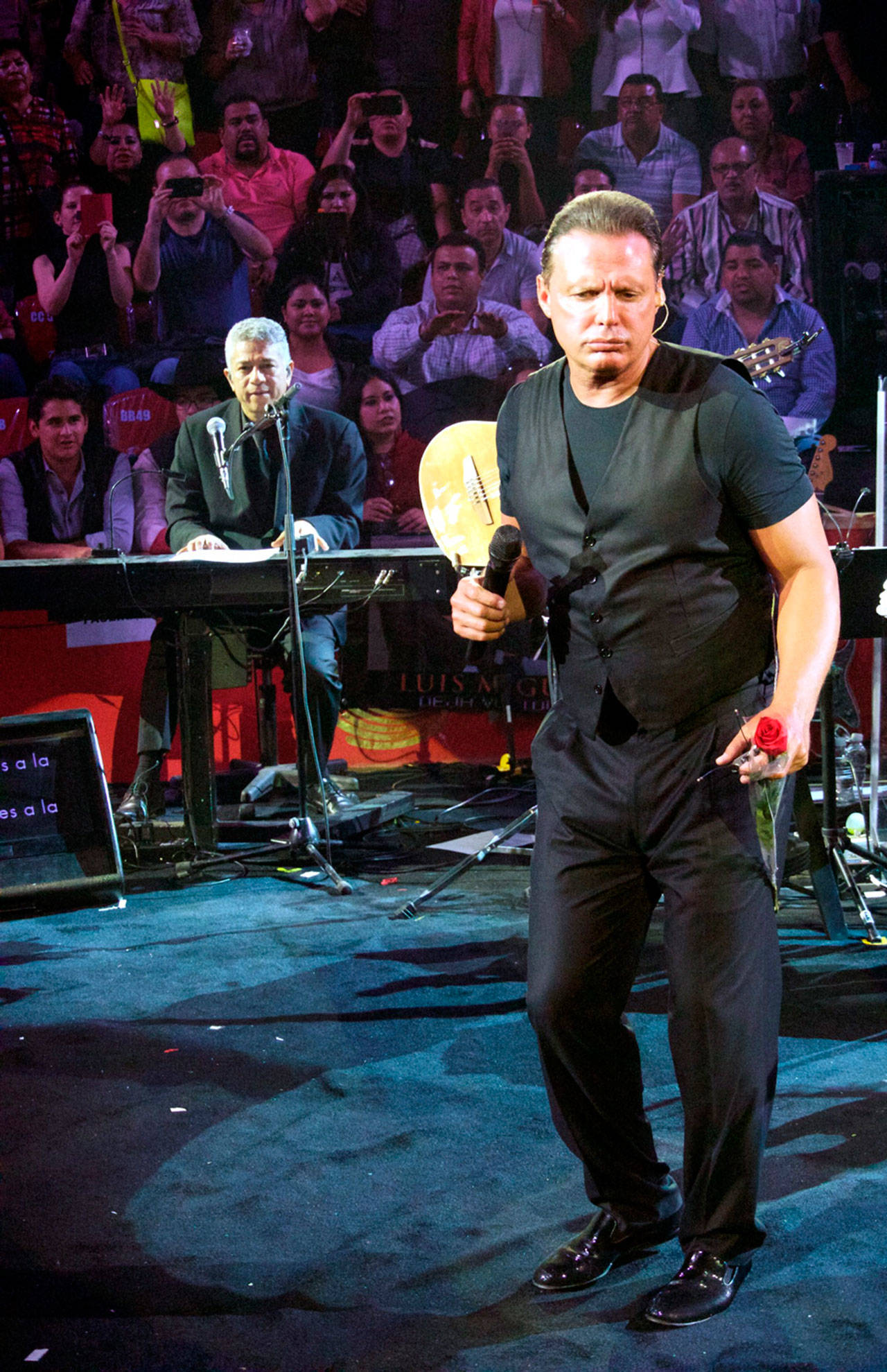 Luis Miguel tendrá serie biográfica en Neftlix