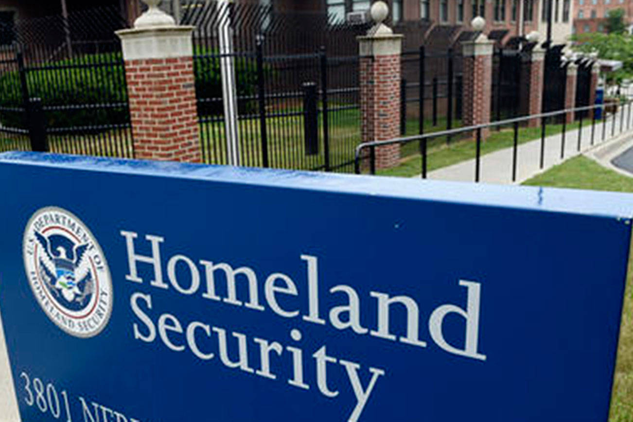 Indultan a salvadoreña en proceso de deportación