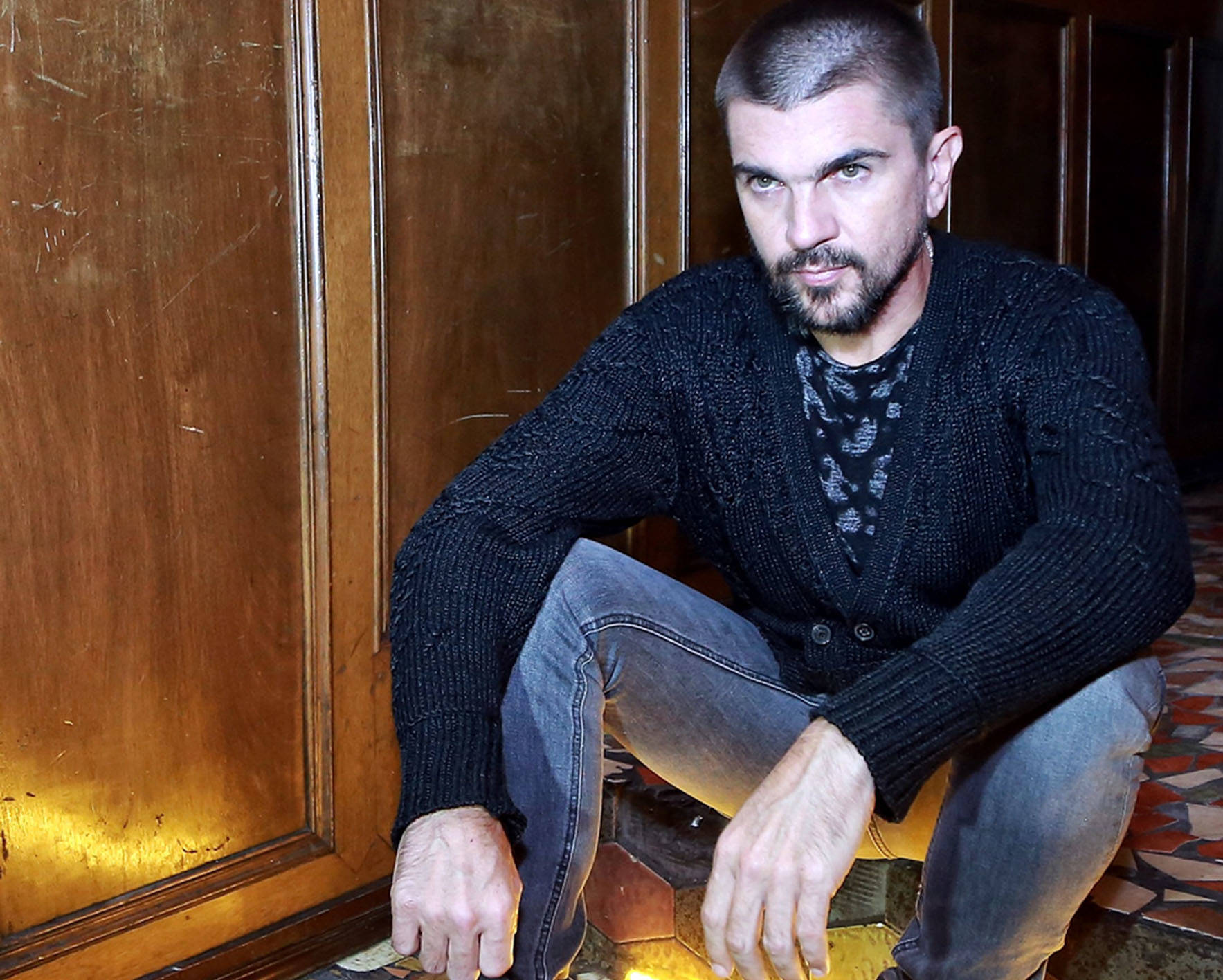 Recuerda Juanes cuando se apartó de familia