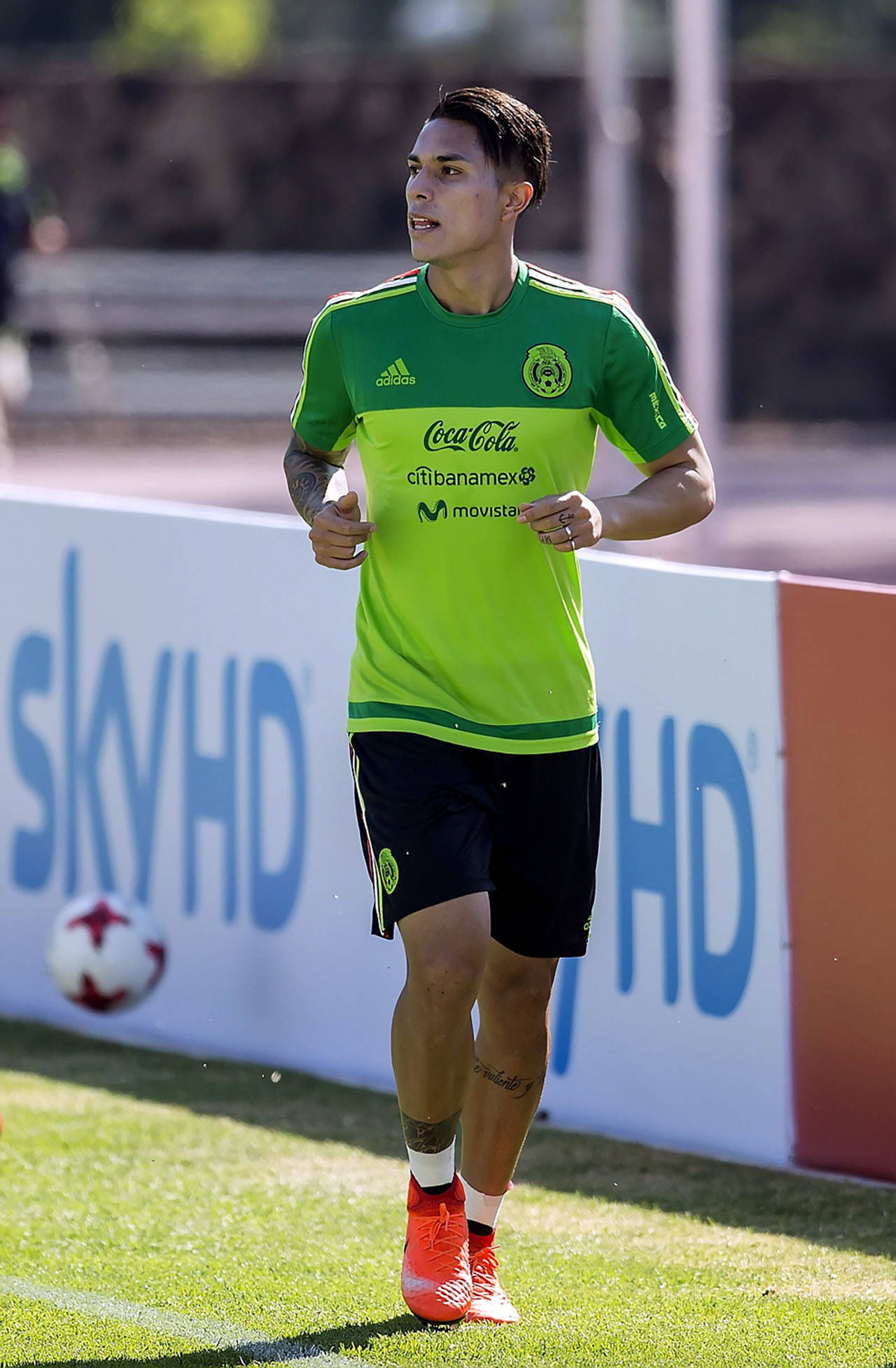 Salcedo se pierde resto de Copa Confederaciones por lesión