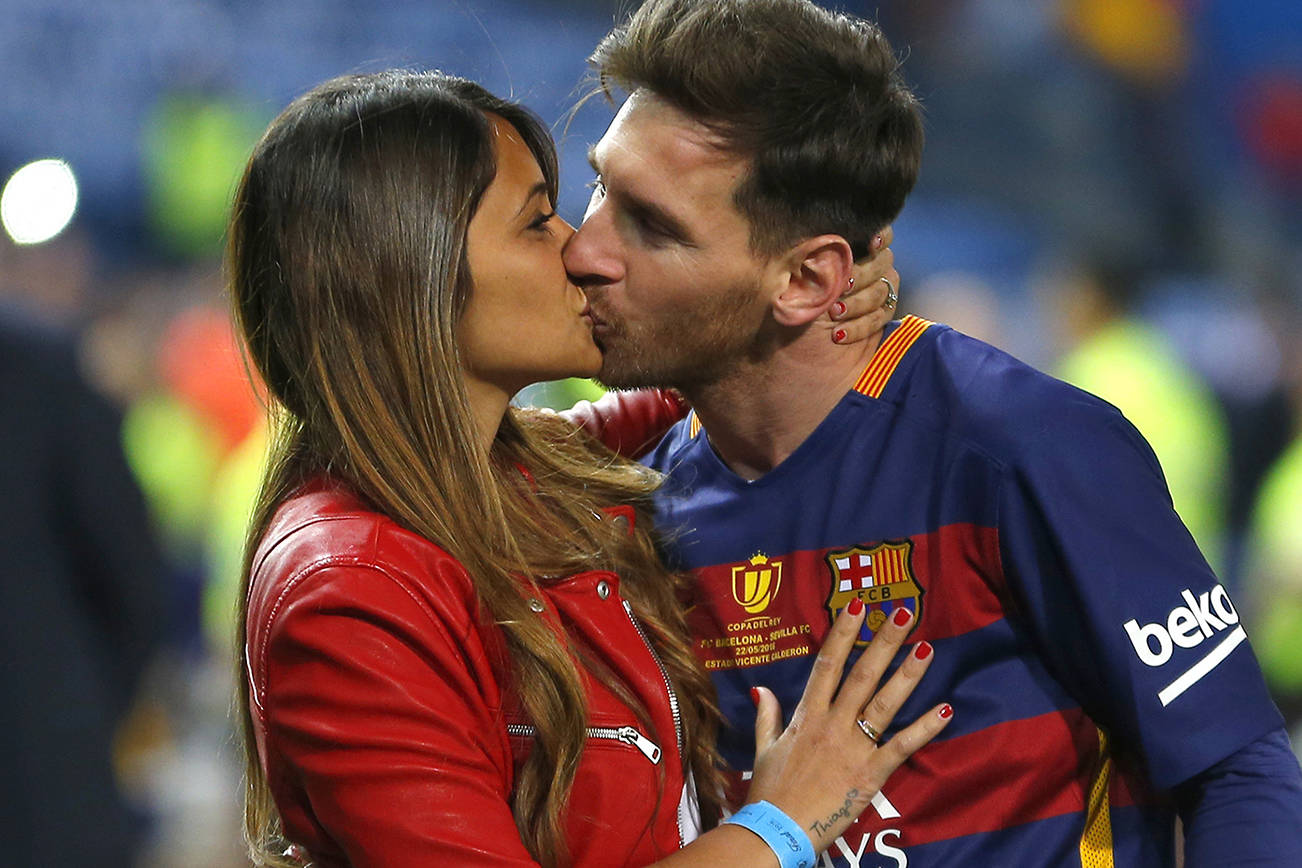 Messi se casa con su novia de siempre, la madre de sus hijos