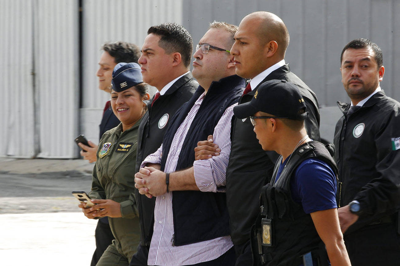 Guatemala extradita a México a exgobernador Javier Duarte