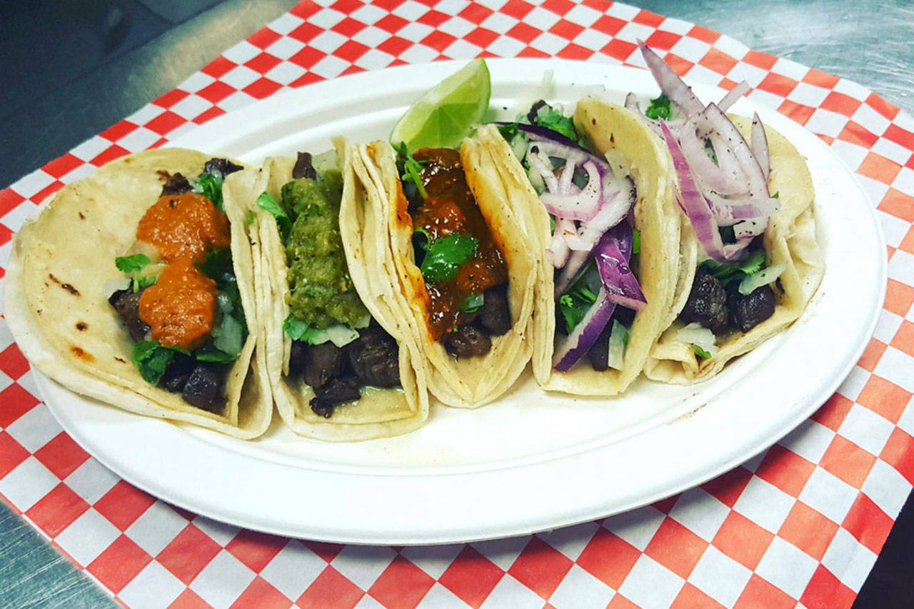 Taco Street de la familia Pérez ofrece comida mexicana auténtica en el Valle Rainier
