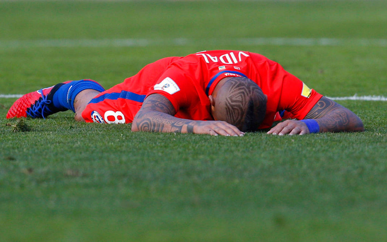 Bolivia gana 1-0 a Chile y lo complica más