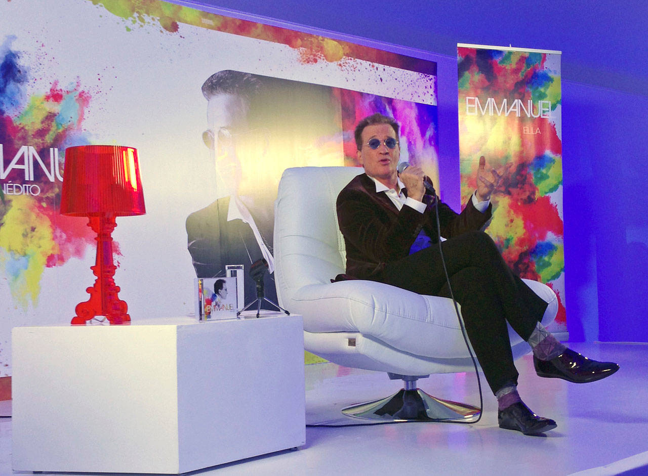 Emmanuel comparte su pasión por el mariachi