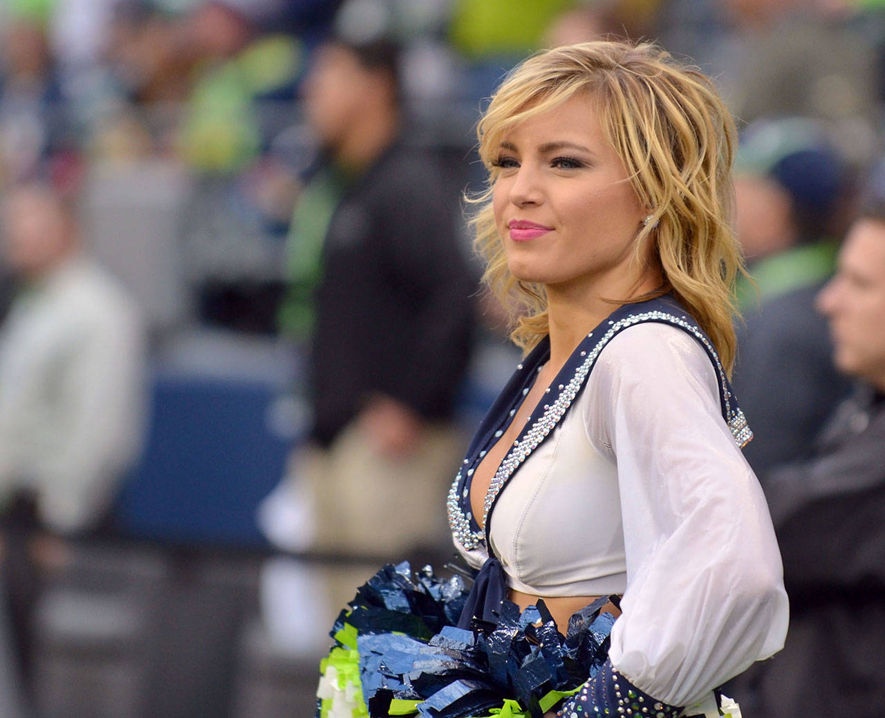 Seahawks reaccionan en la 2da parte y vencen 46-18 a Colts