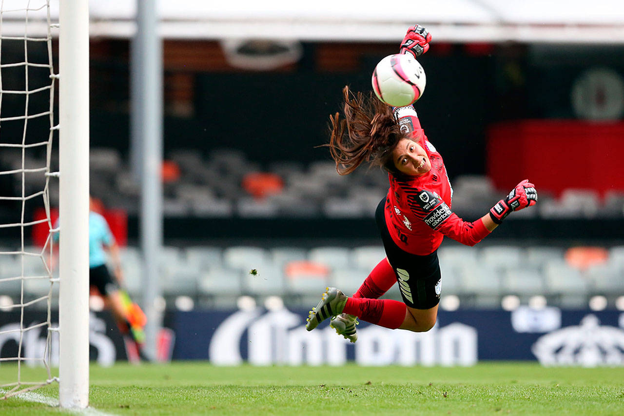 Le cortan las alas al invicto América