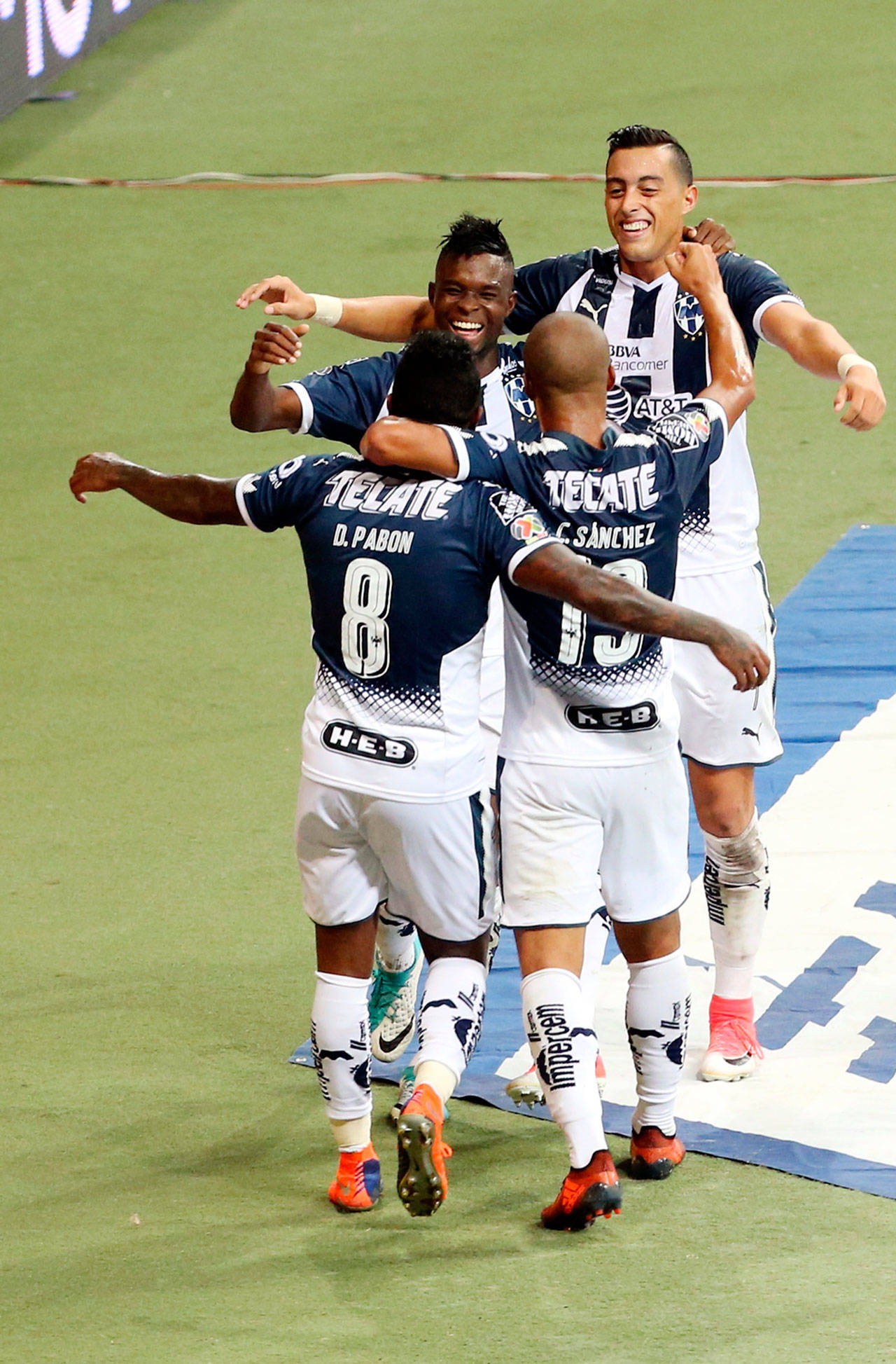 Caen Rayadas frente a Guadalajara