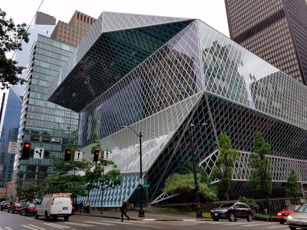 Premiación del Primer Certamen Literario en español