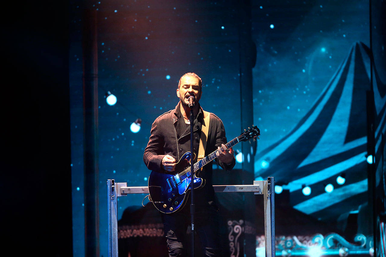 Blindan un bar contra Arjona