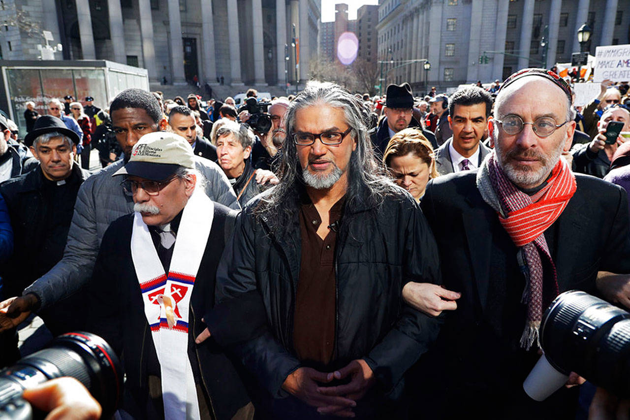 (AP Foto/Mark Lennihan, File)