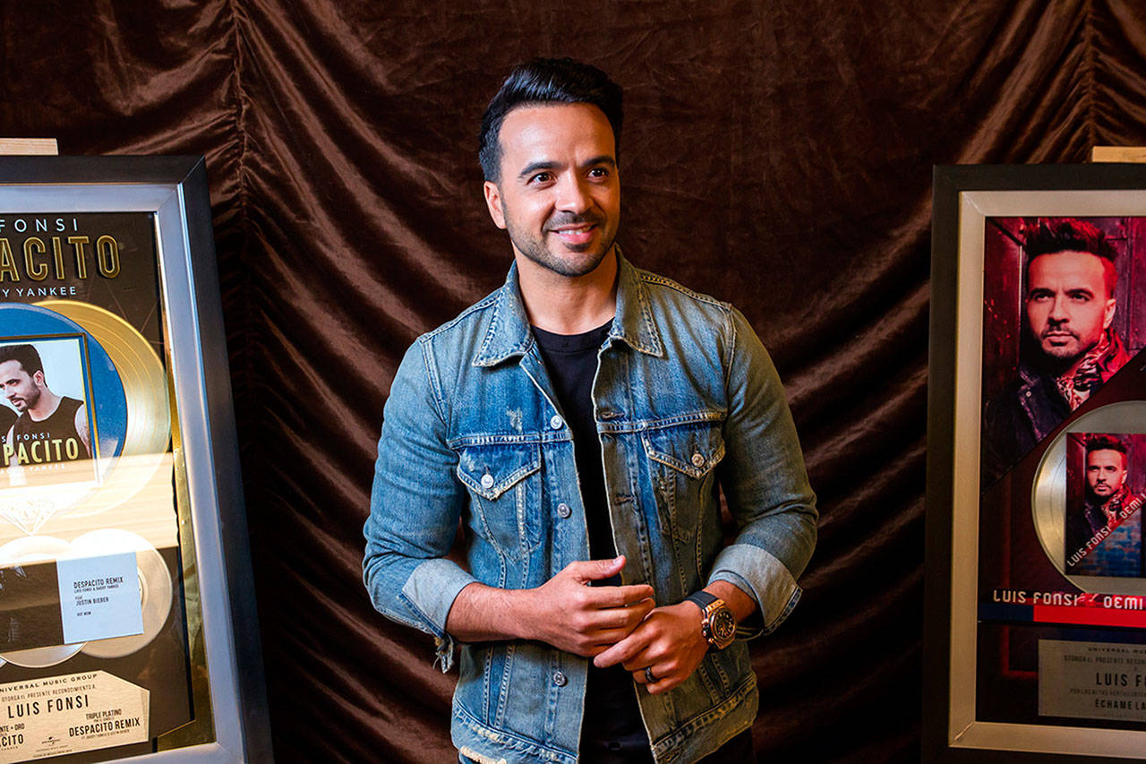 Une fronteras Luis Fonsi