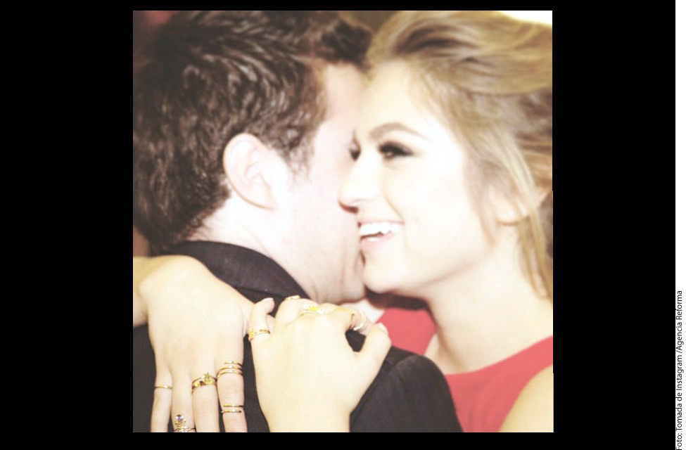 Disfruta Sof&iacute;a Castro del amor