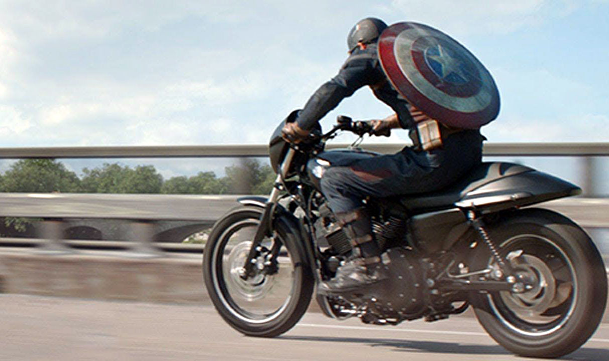 Le echan mont&oacute;n al Capit&aacute;n