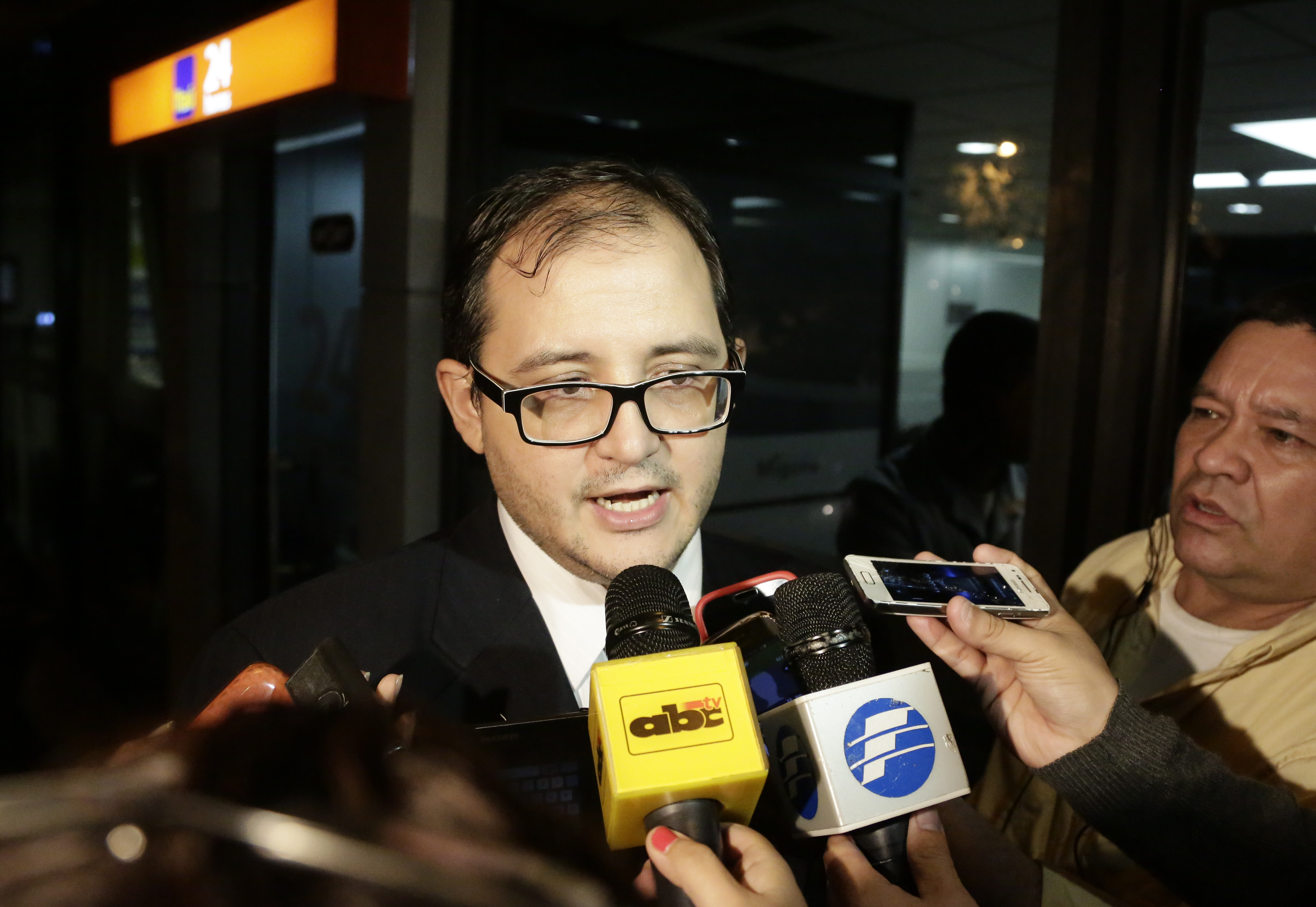 Leoz a disposici&oacute;n de fiscal&iacute;a por caso de corrupci&oacute;n