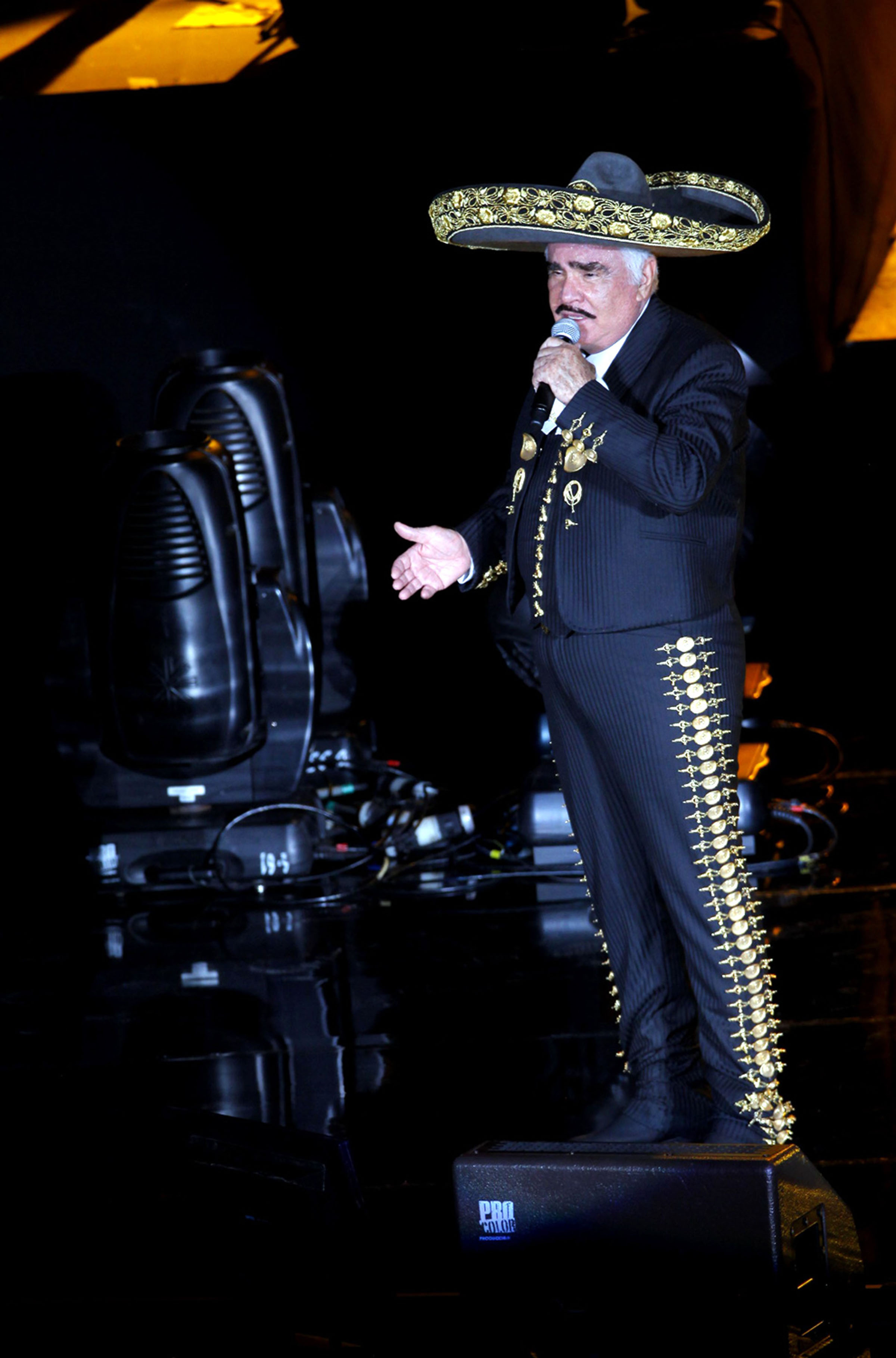 Se pone 'Chente' Bronco