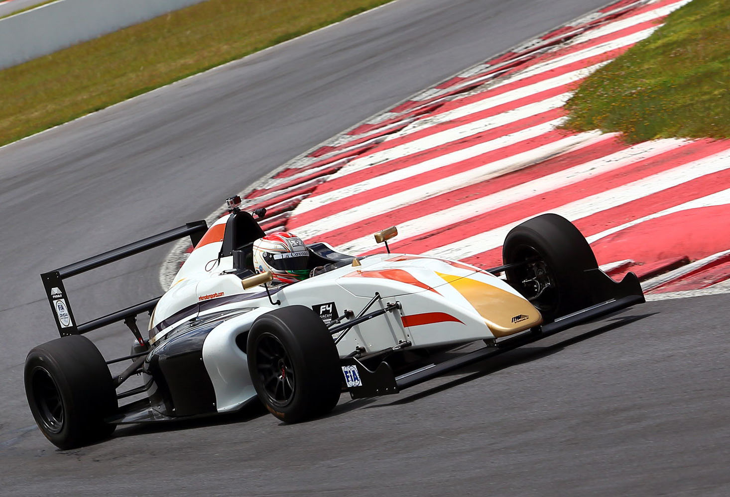 Prueban el F&oacute;rmula 4