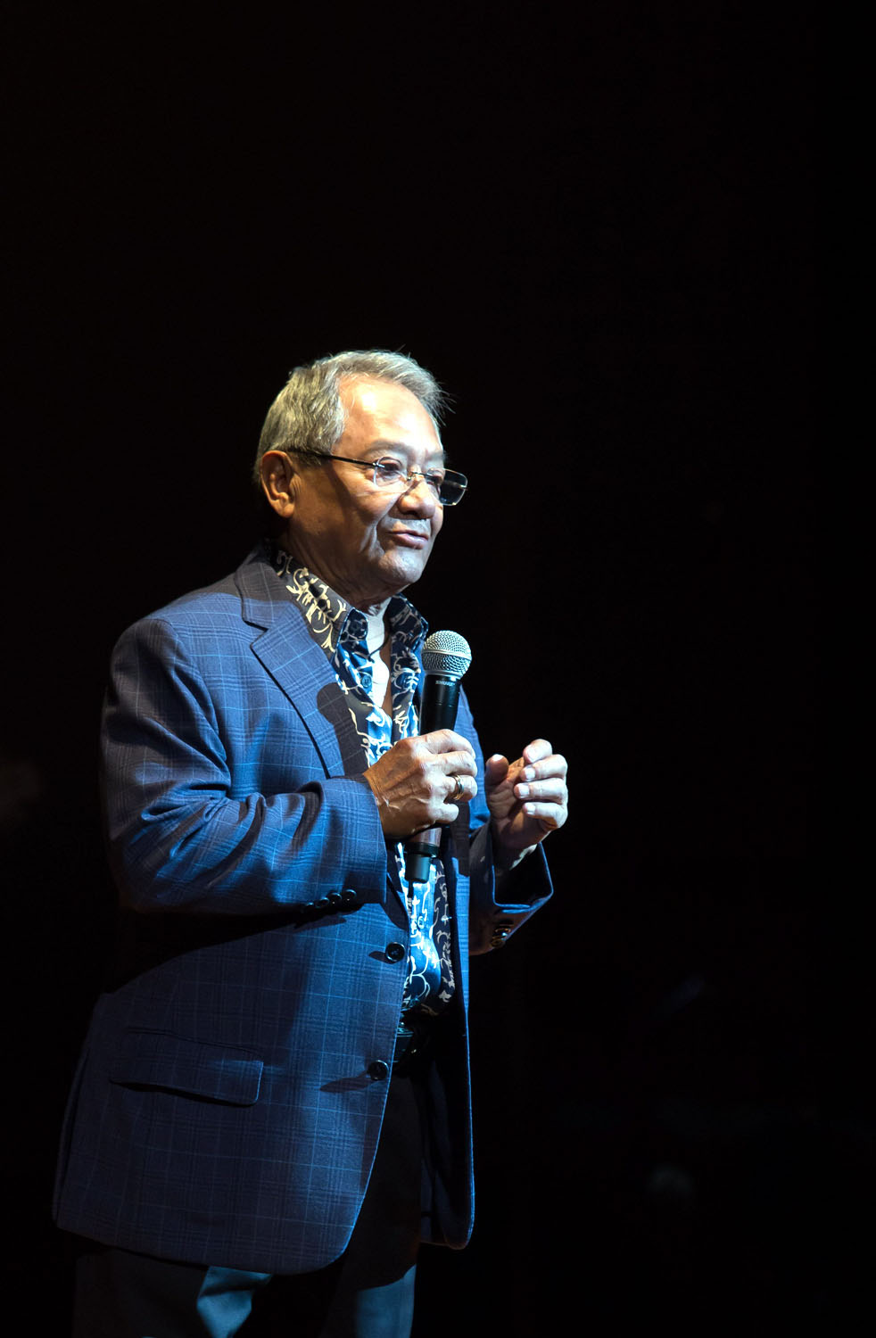 &iexcl;Sopas! Manzanero pelea contra Knorr