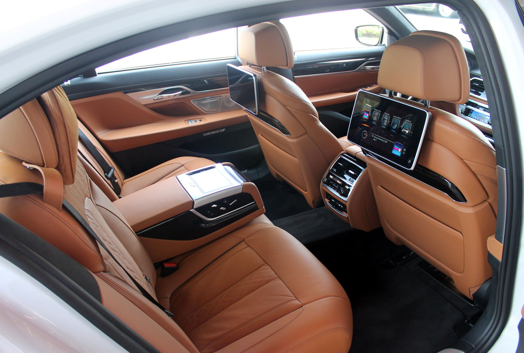 Rejuvenece sed&aacute;n insignia de BMW