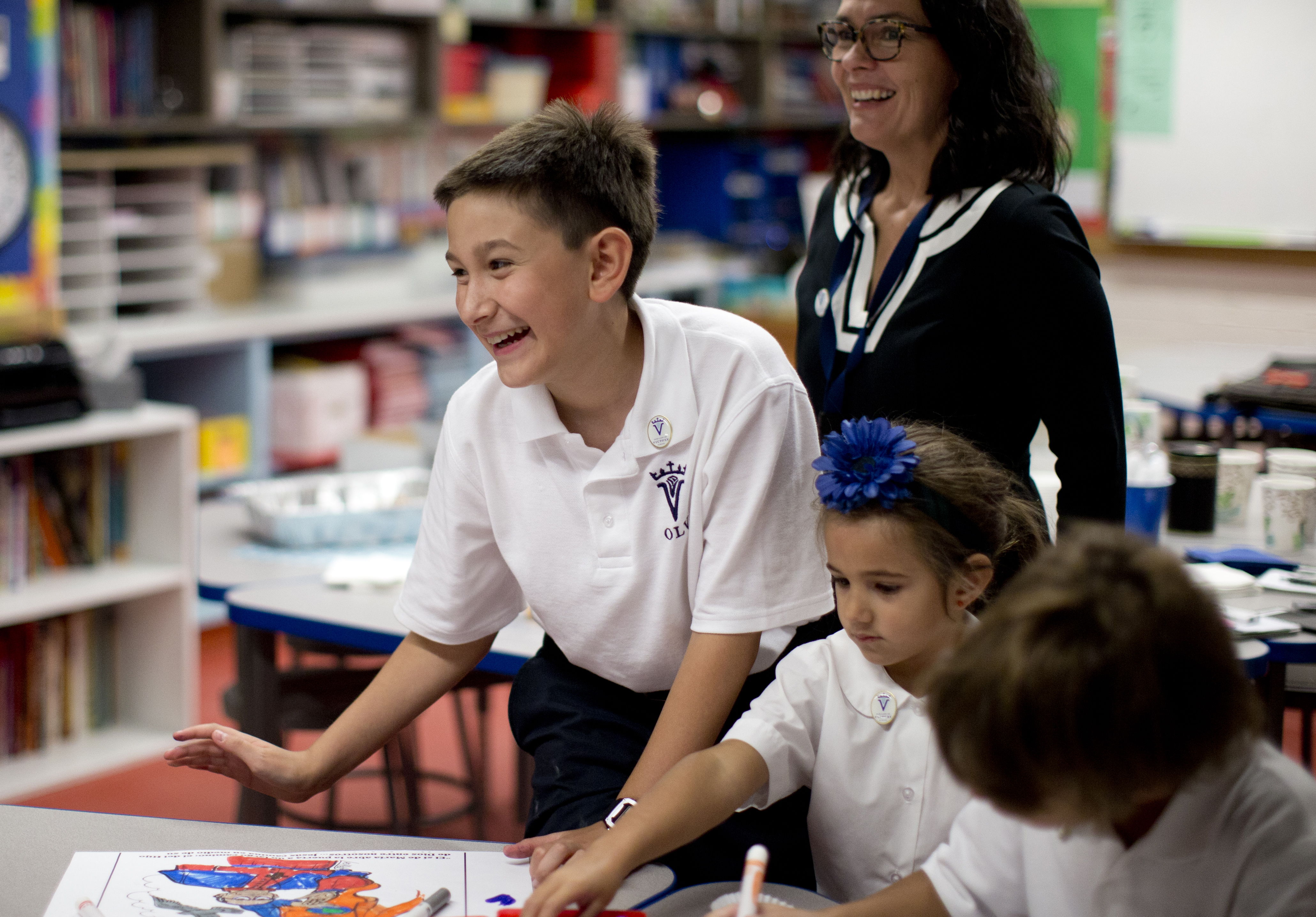 Escolares de Washington  esperan a  Francisco