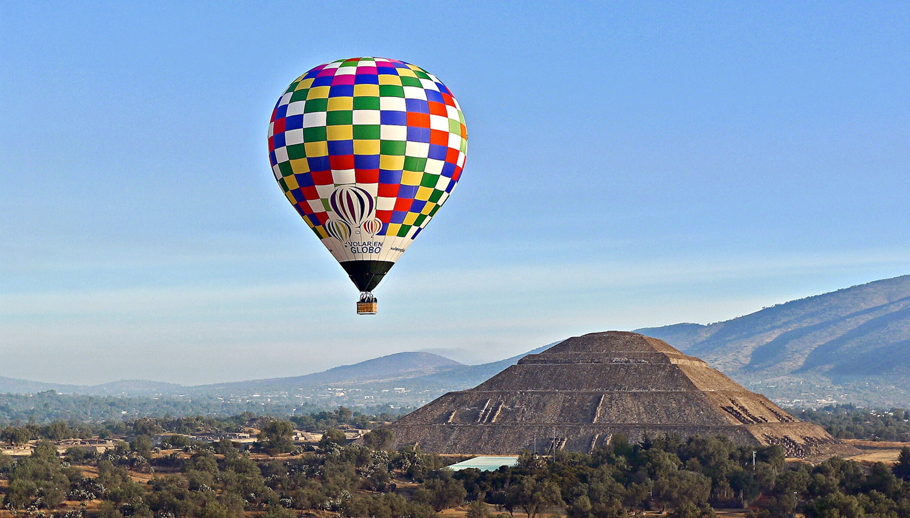 Tan cerca de los dioses