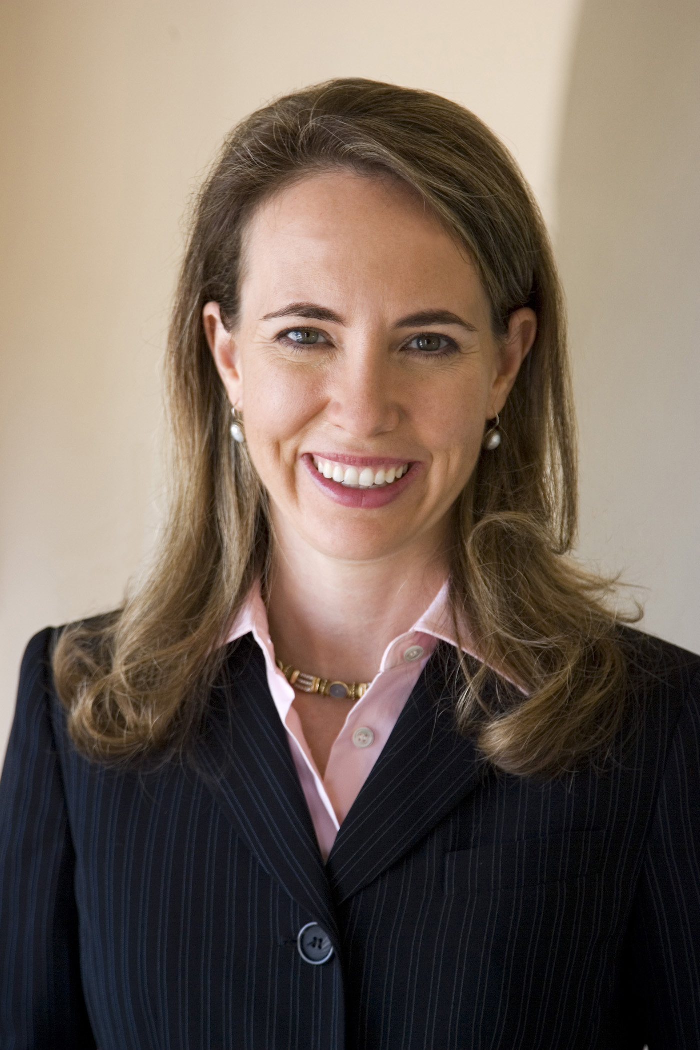 Formulan cargos al pistolero de Arizona