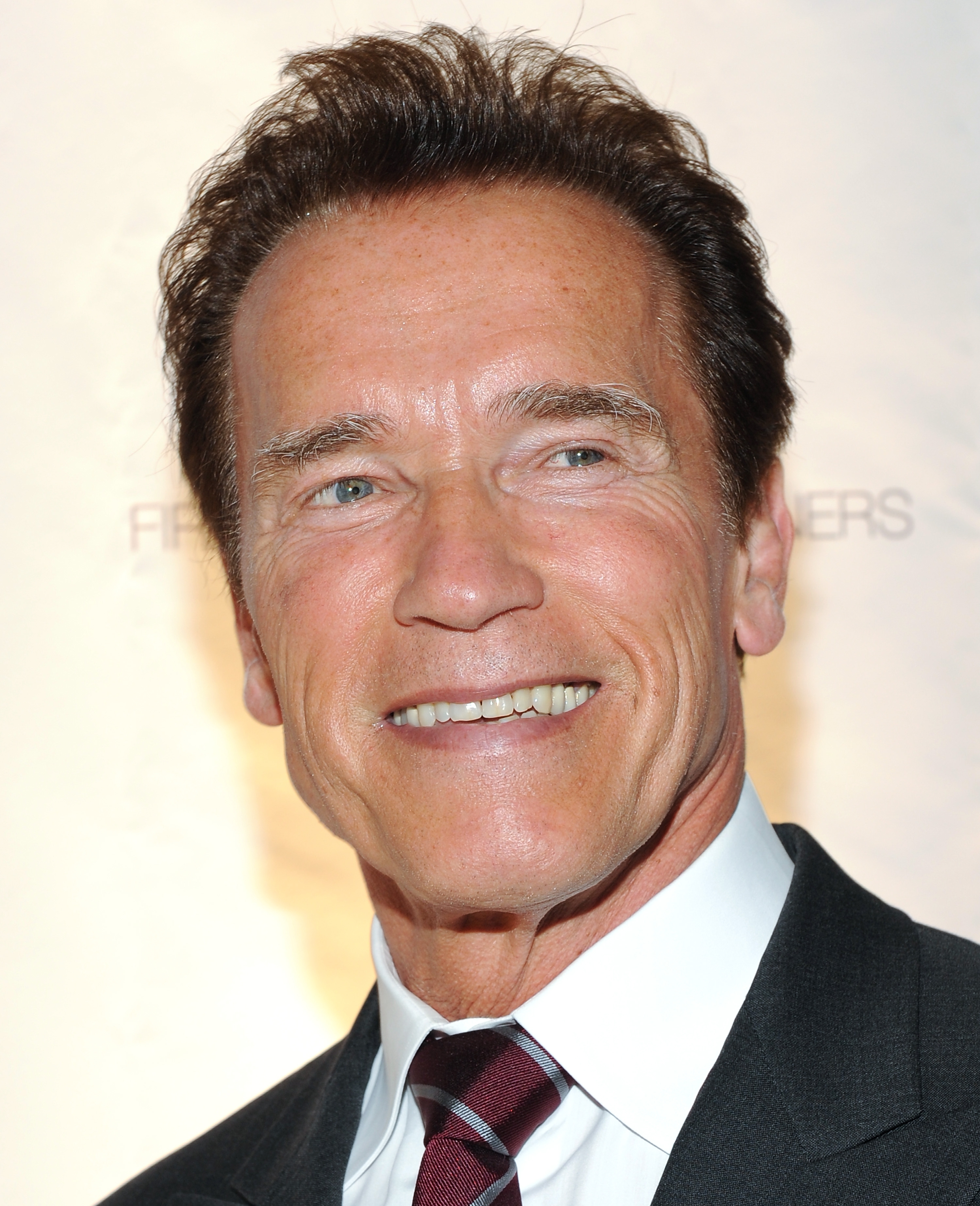 Schwarzenegger anuncia retorno a la actuaci&oacute;n