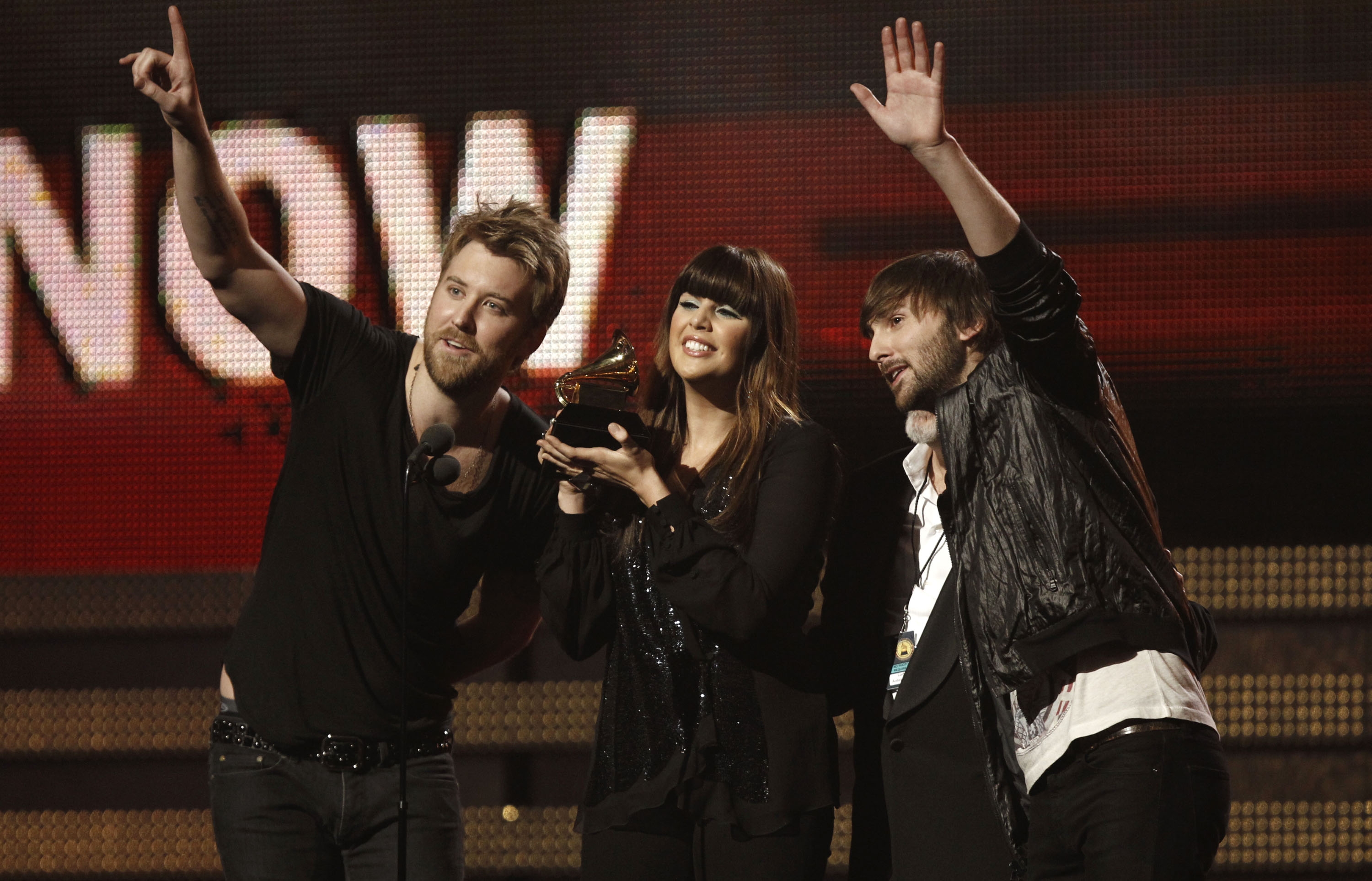 Lady Antebellum gana grabaci&oacute;n y canci&oacute;n del a&ntilde;o en los Grammy