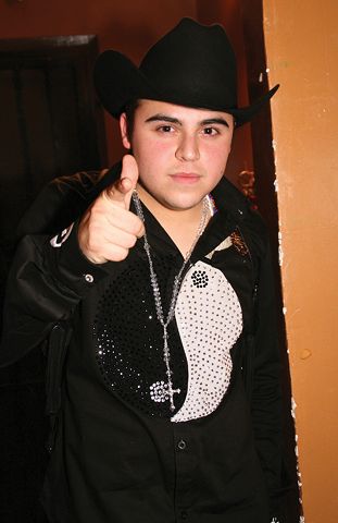 Afirman que Gerardo Ortiz tambi&eacute;n est&aacute; en California