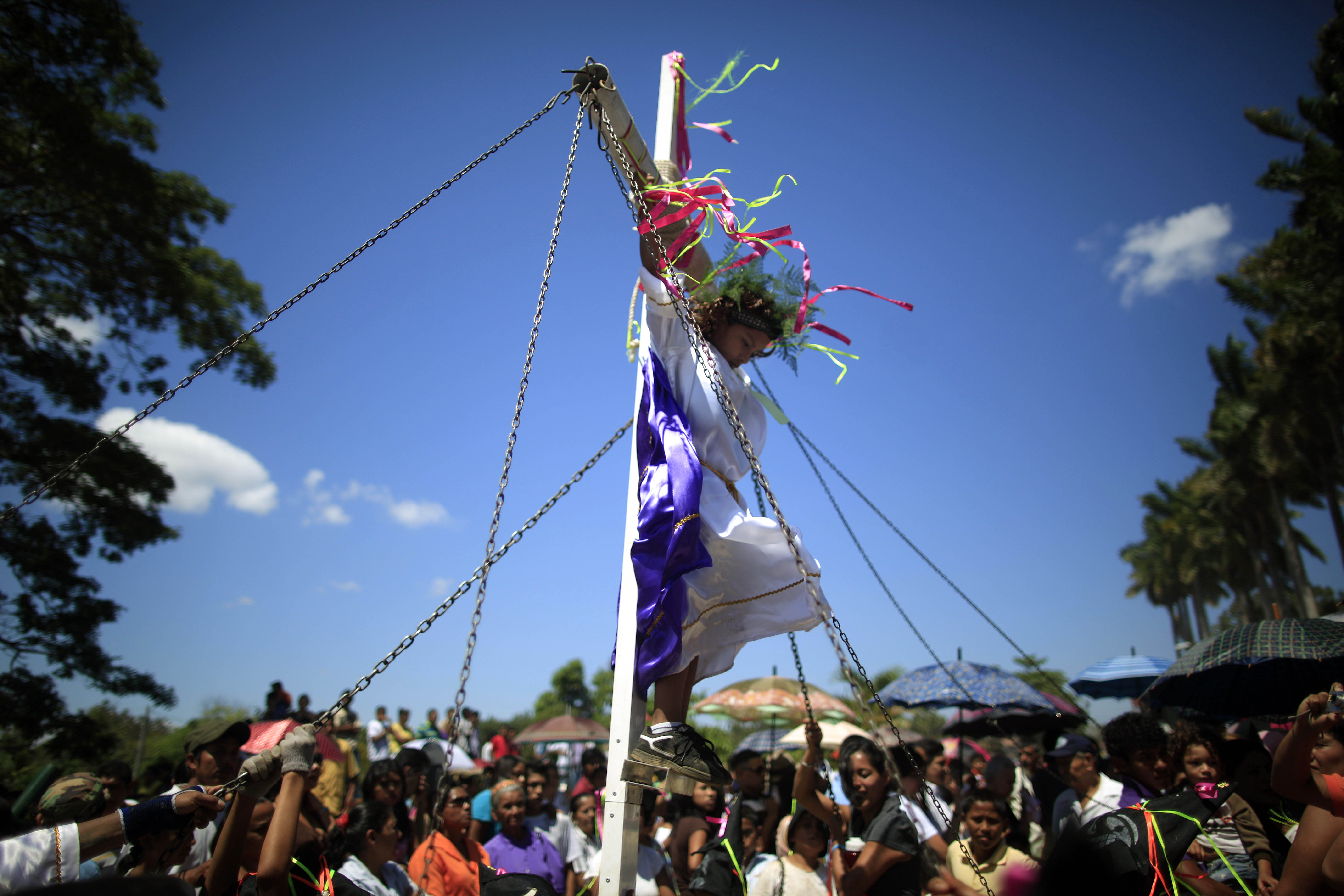 Cristos, Judas y jud&iacute;os escenifican Pasi&oacute;n en Nicaragua