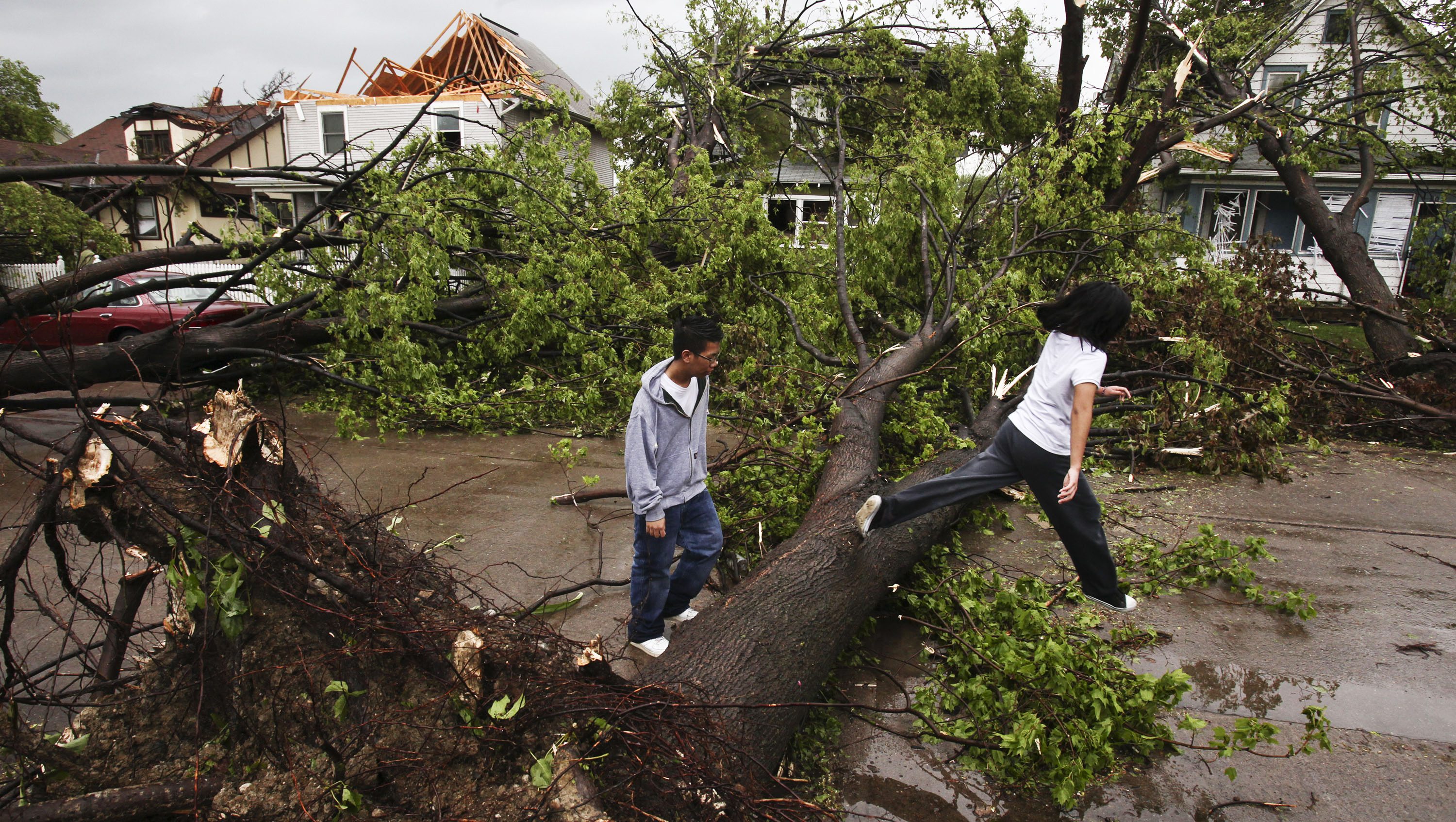 Tornado deja 89 muertos y arrasa con centro de poblado de Misur&iacute;