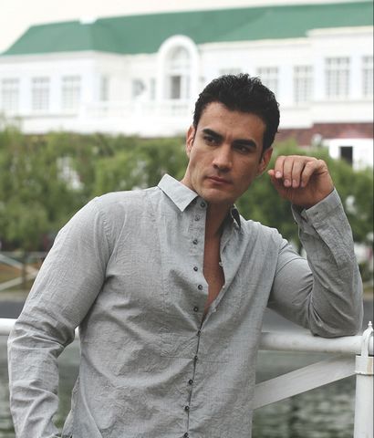 Es David Zepeda un t&iacute;o muy gal&aacute;n