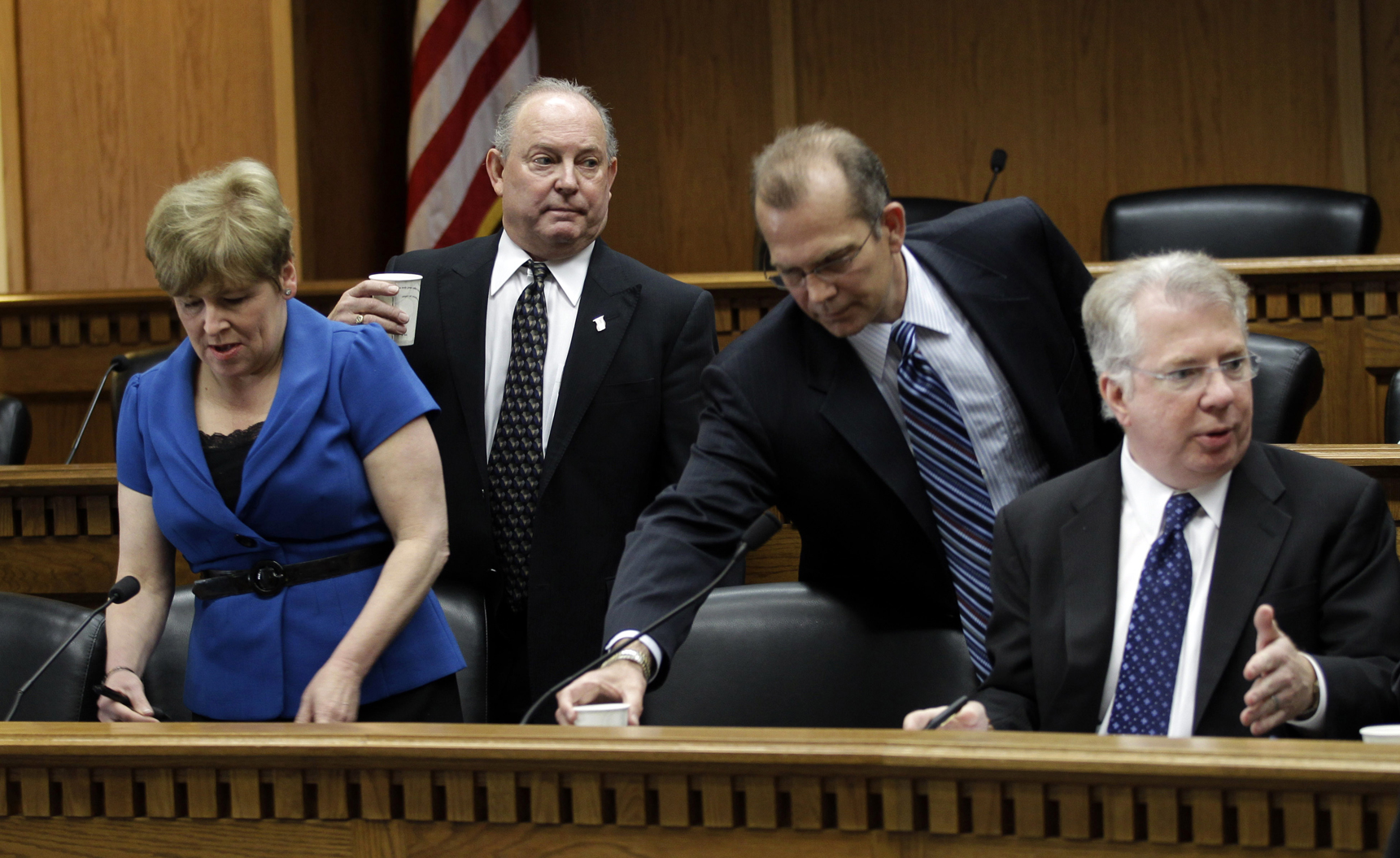 Legisladores acuerdan presupuesto