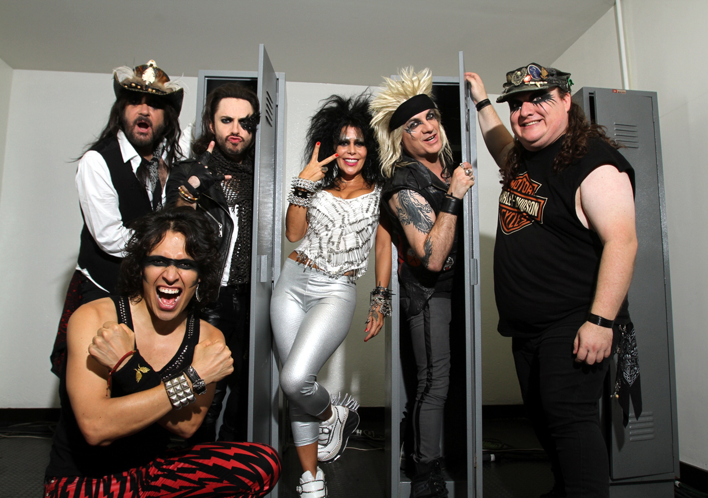 Lanzan CD Alejandra Guzm&aacute;n y Moderatto