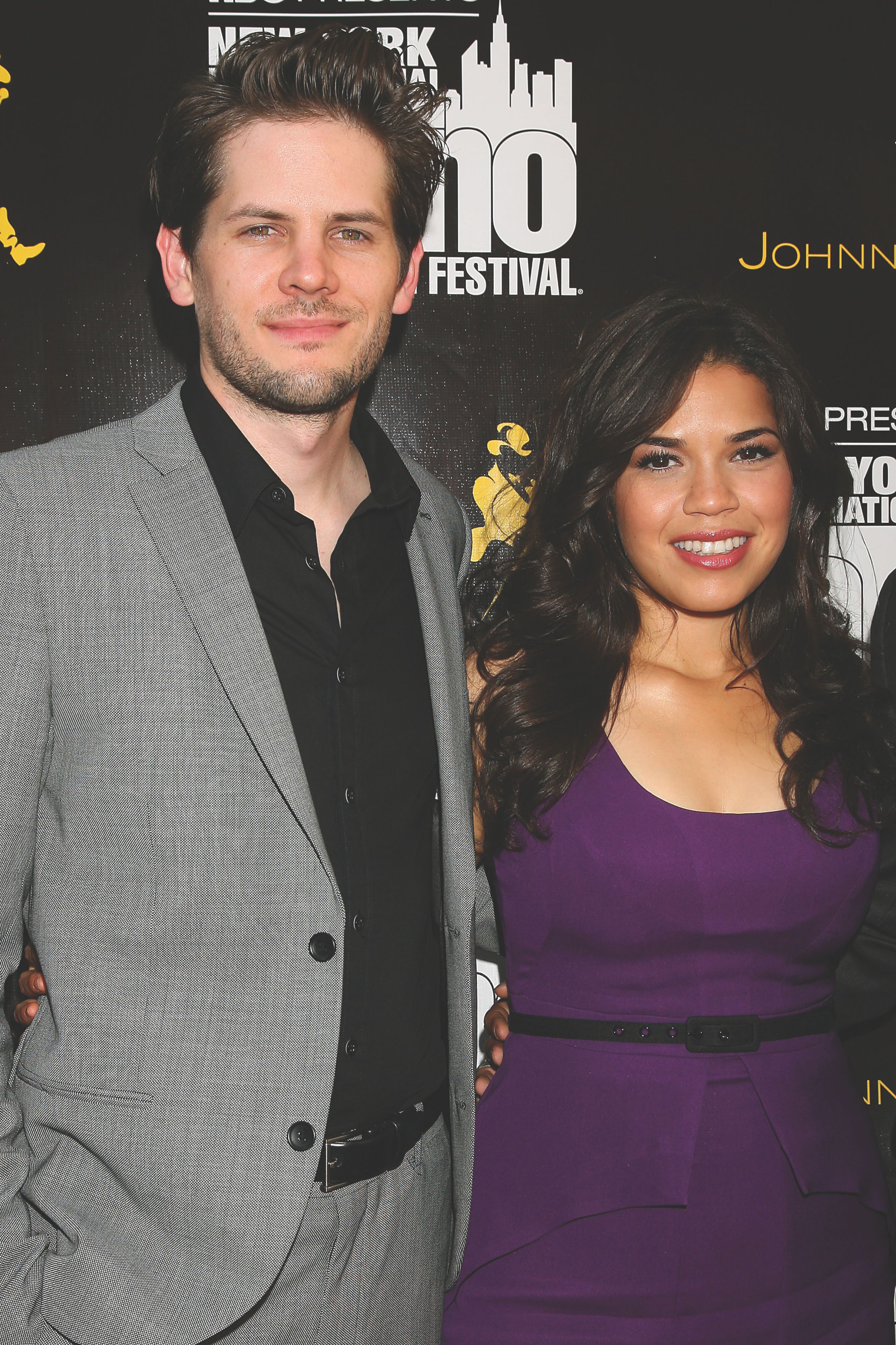 America Ferrera  se caso con  Ryan Williams