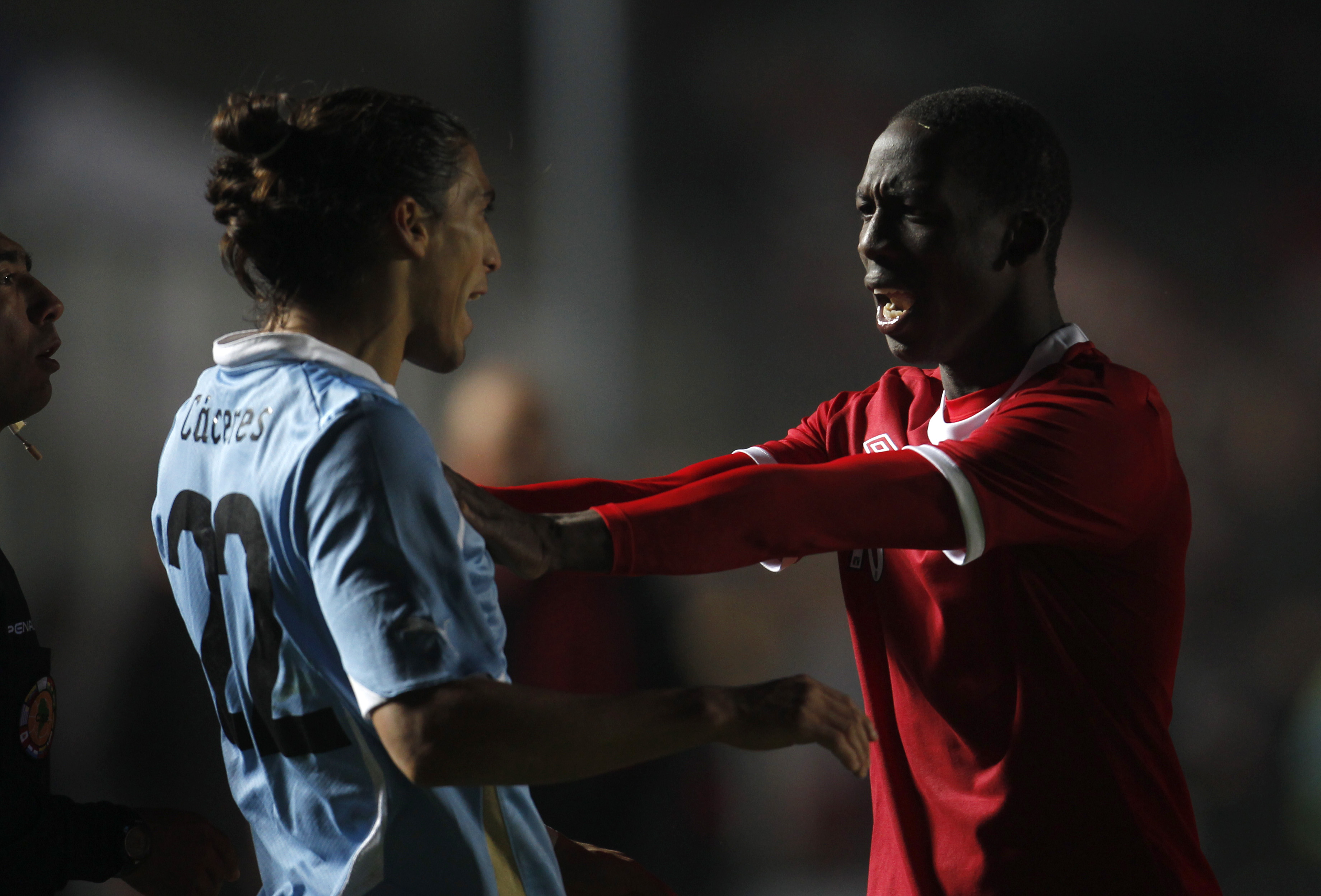 Per&uacute; le di&oacute; un susto a Uruguay